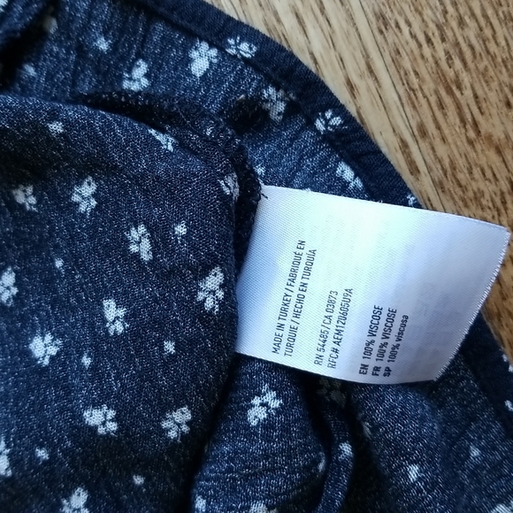 (M) American Eagle Bell Sleeve Viscose Top ❤ Shoulder & Back Cutouts ❤ - Picture 7 of 10